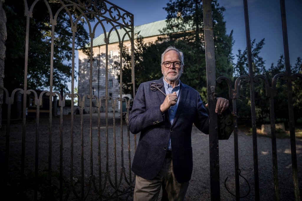 Zámecký pán z Kostelce opět na obrazovce: František Kinský provede diváky čtvrtou řadou Modré krve