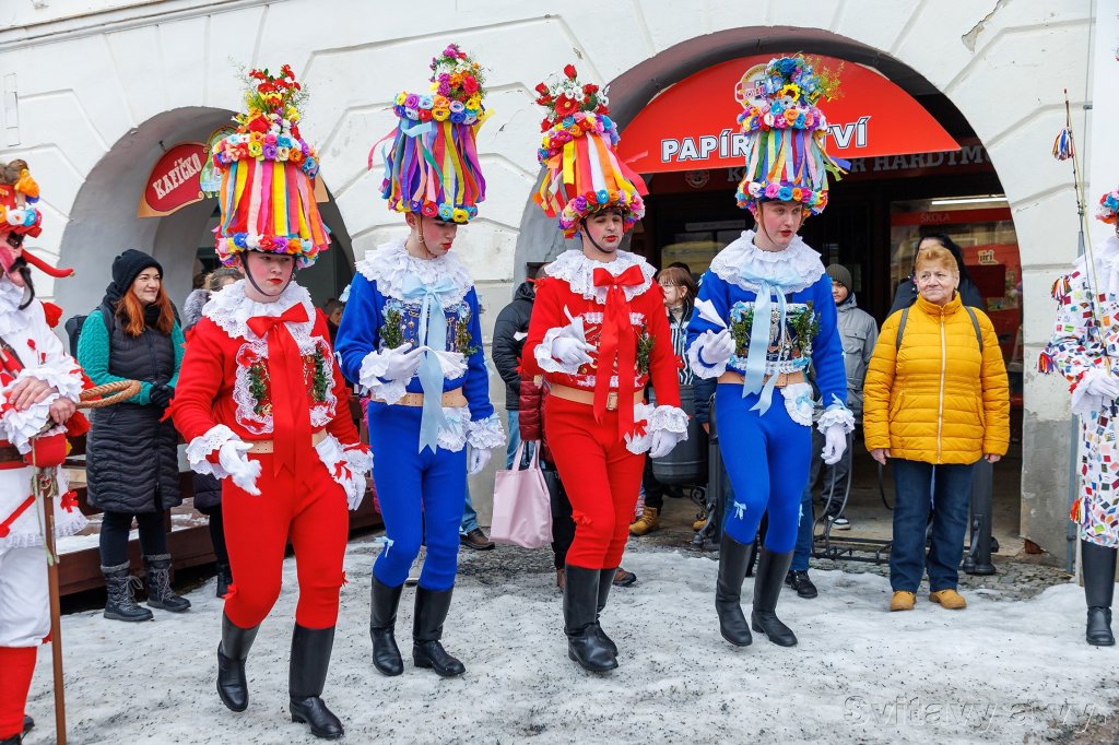 Náměstím tančily unikátní masky z UNESCO, nechyběla zabijačka ani hudba