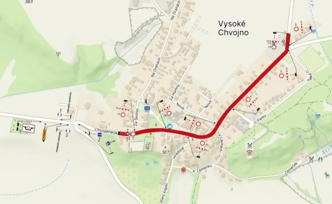Vysoké Chvojno čeká dvouměsíční uzavírka: Oprava silnice omezí dopravu i autobusovou dopravu