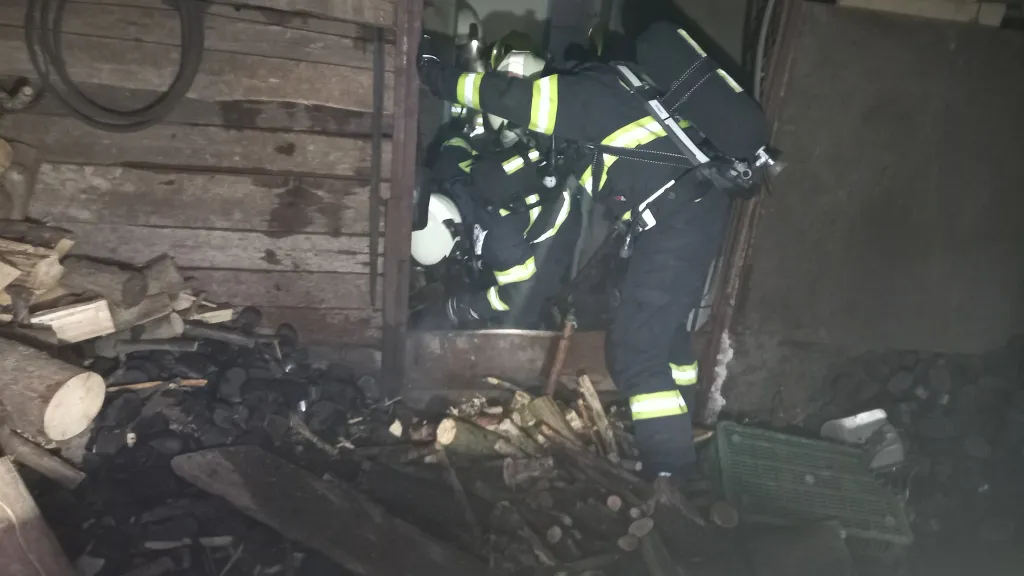 V novoměstském Krčíně hořelo hned dvakrát po sobě! Hasiči zachránili majetek za 14 milionů