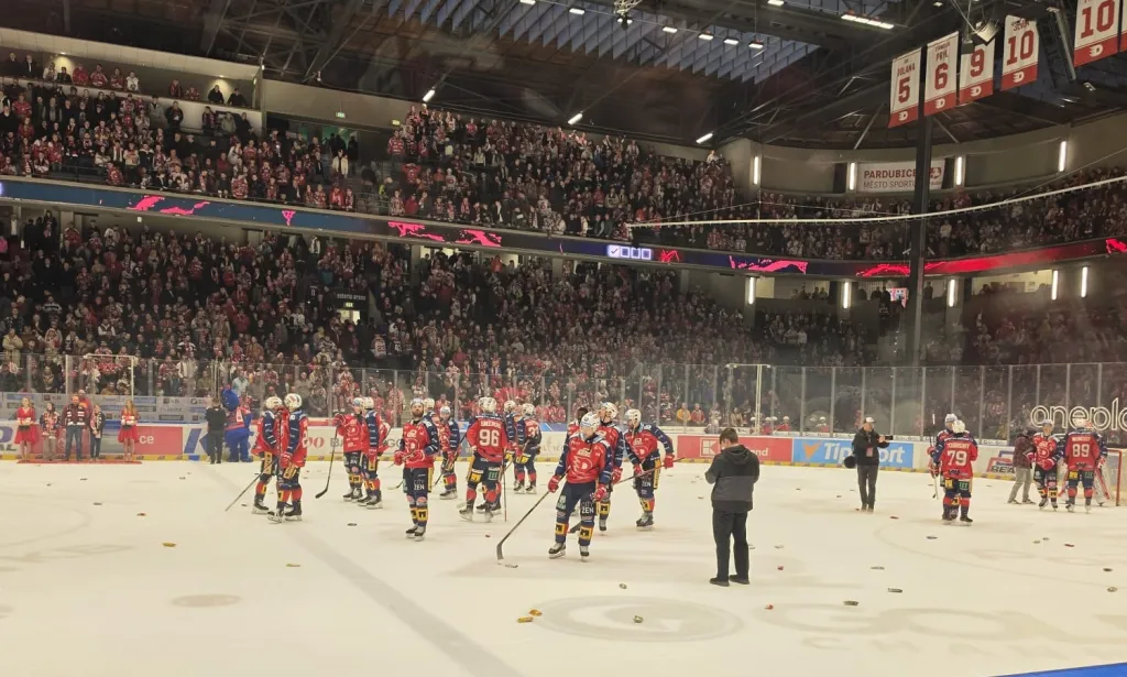 Fantastický obrat v enteria areně, Sparta odjíždí s debaklem 6:2. Tourigny je bůh!