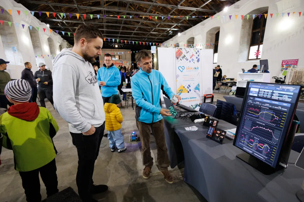 Pátý ročník festivalu Maker Faire přinese do Rychnova nad Kněžnou inovace, robotiku i téma digitálního zdraví