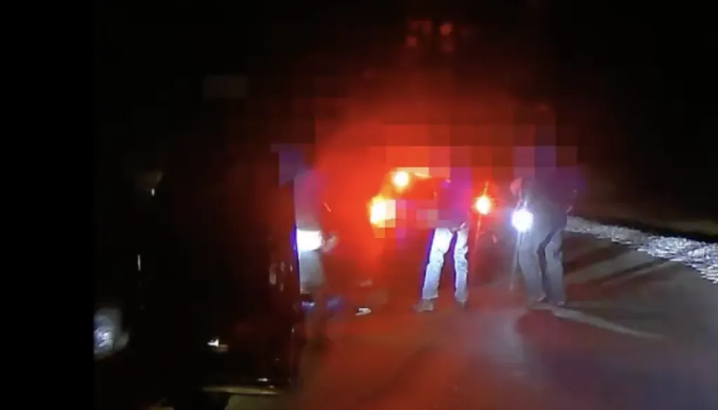 Konec nočních nájezdů v Krkonoších! Zásahovka chytila cizince, kteří do zahraničí odváželi drahé čtyřkolky