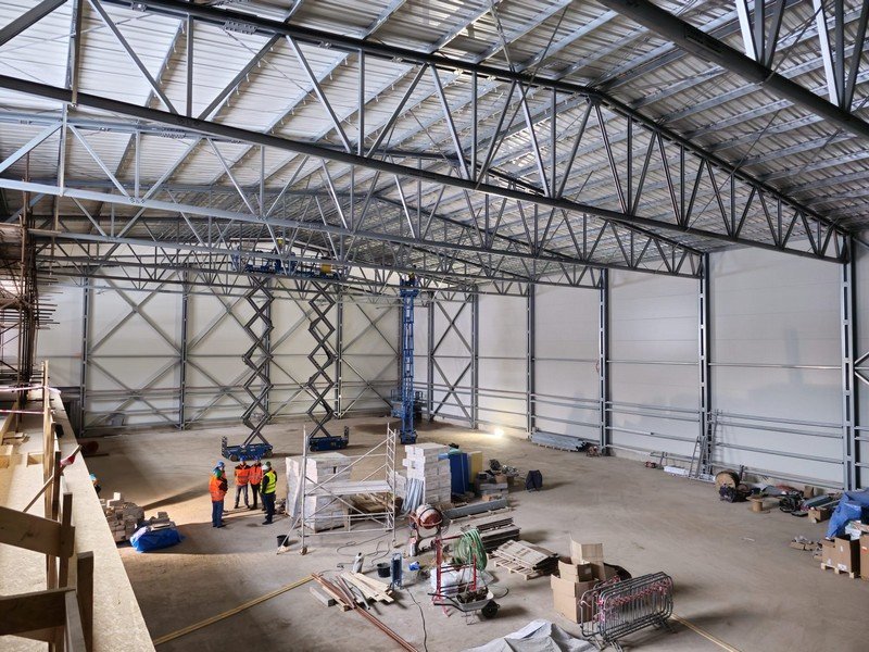 Průmyslovka bude mít vlastní halu za 93 milionů. Otevře se v září, poslouží škole i veřejnosti