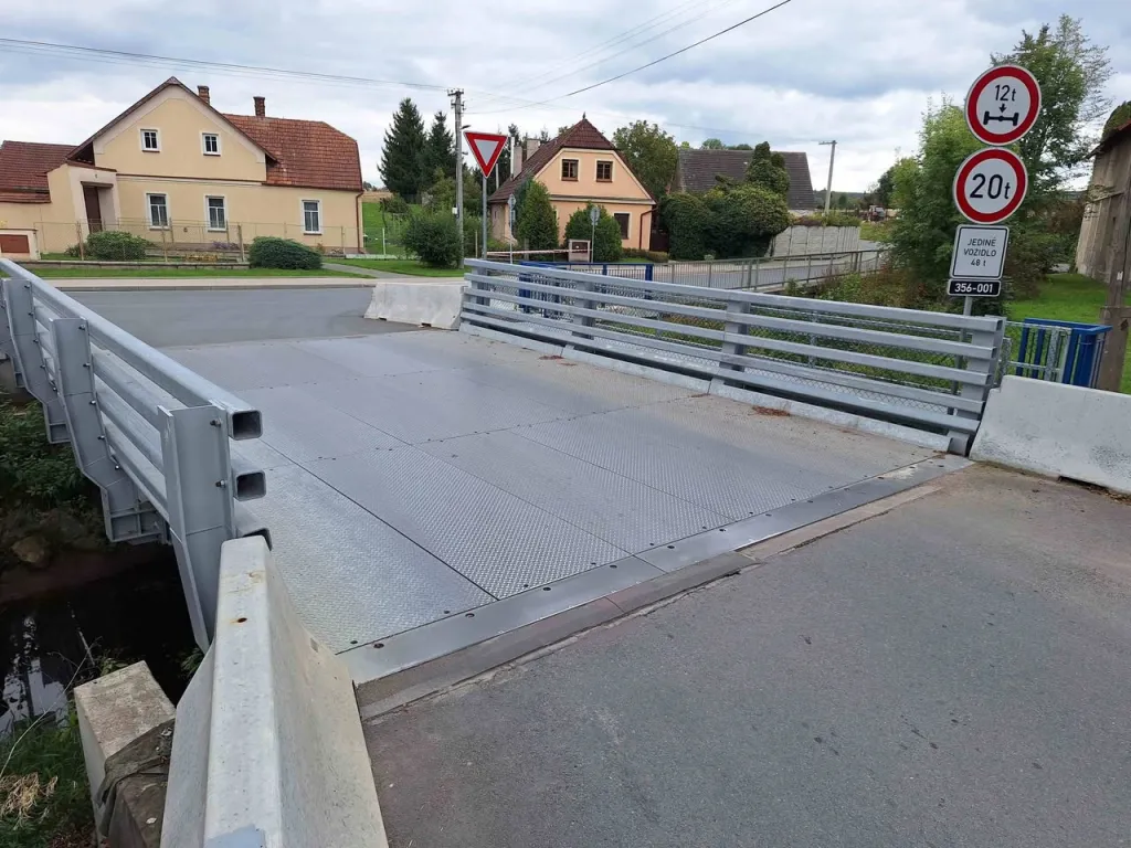 Rekonstrukce mostu v Radimi brzy začne. Kraj podepsal smlouvu se zhotovitelem