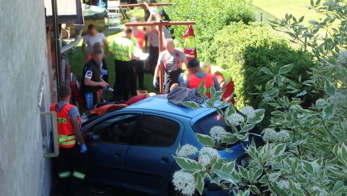 Dopravní nehoda osobního auta a cyklisty skončila tragicky