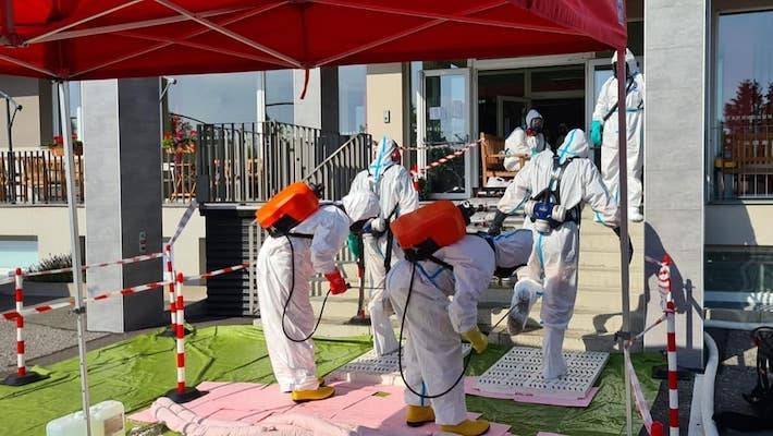 Hasiči provedli dezinfekci sanatoria