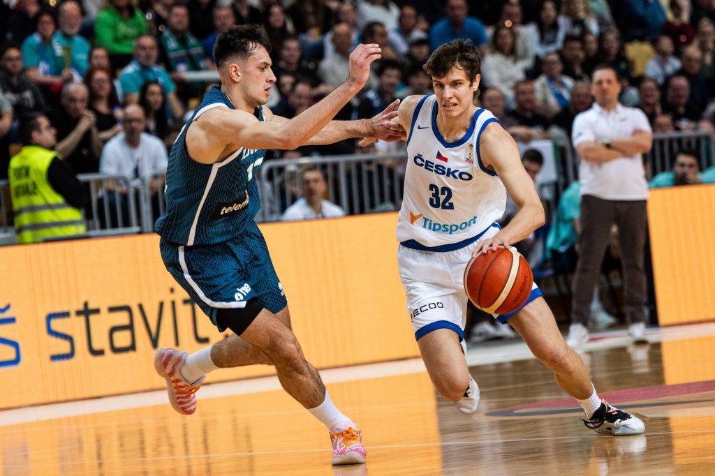 Tvrdý pád v Koperu. Češi narazili na rozjeté Slovince a poprvé padli