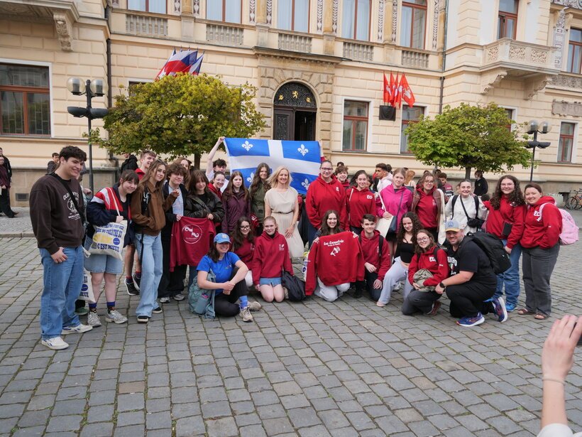 Pardubice mluví francouzsky!  Festival Nové Scény přivezl mladé talenty od Kanady až po Egypt. Čeká nás 16 studentských her i profi inscenace