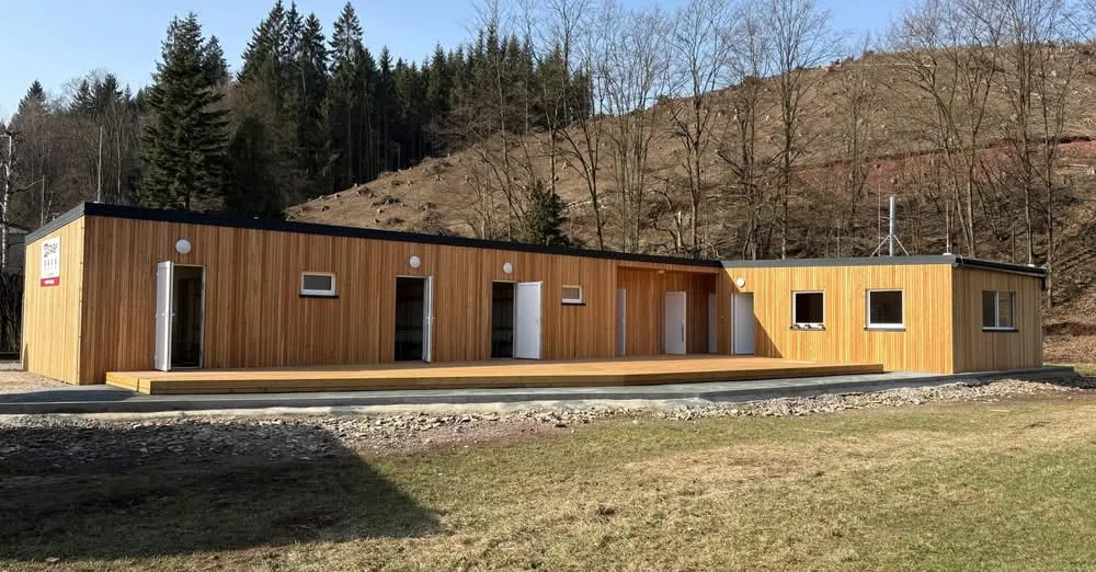 Libečské fotbalové hřiště má nové kabiny